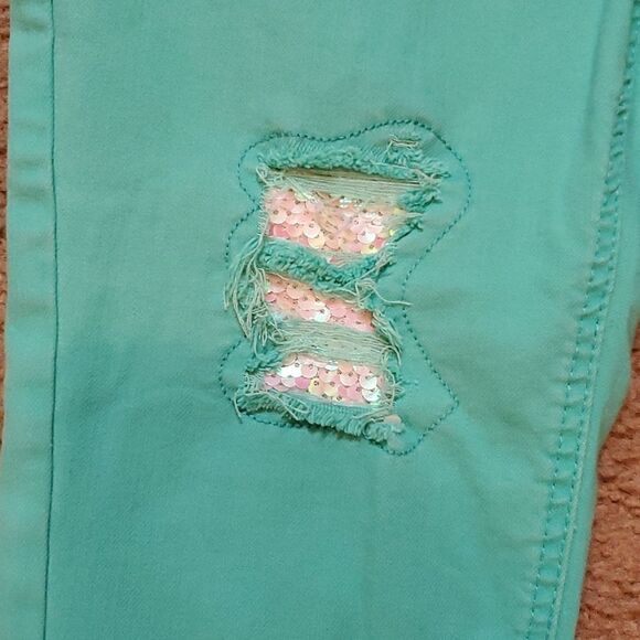 True Craft Denim Distressed Capris Tourquoise Green Girls Size 12 - Picture 4 of 10